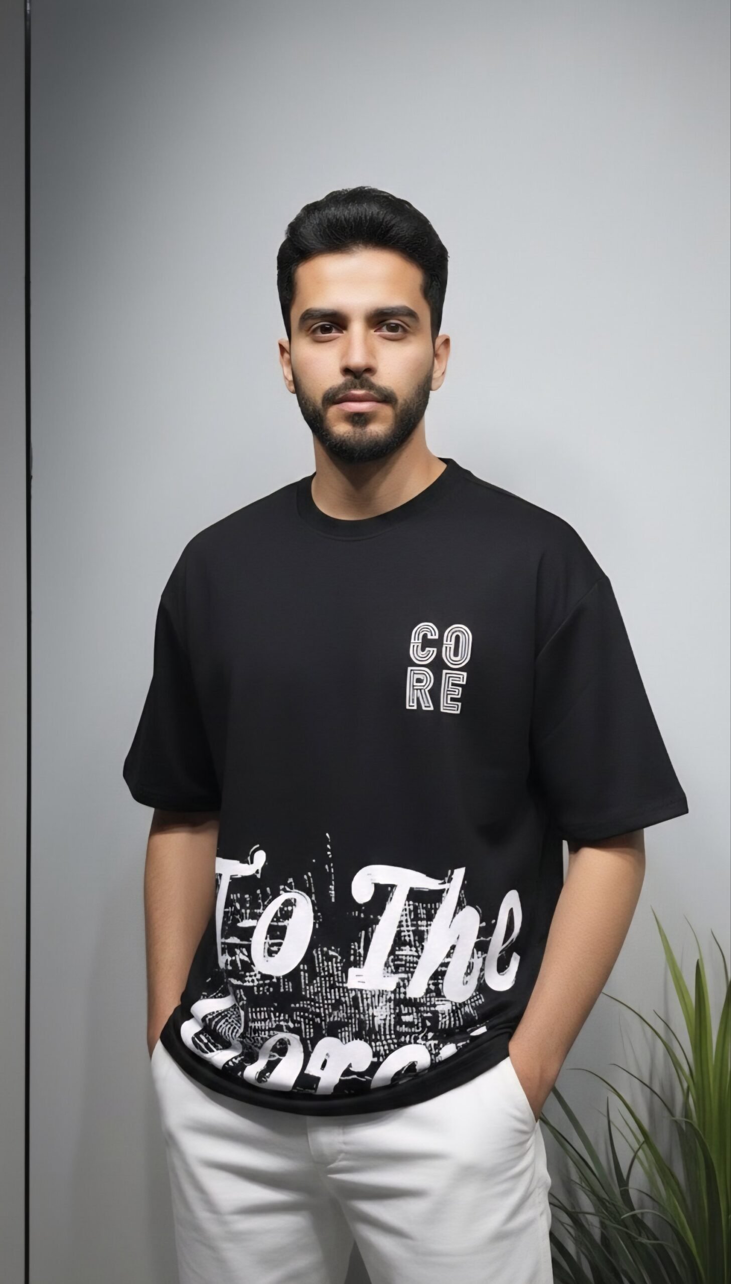 تيشرت مميز لون اسود بنقشة بيضاء