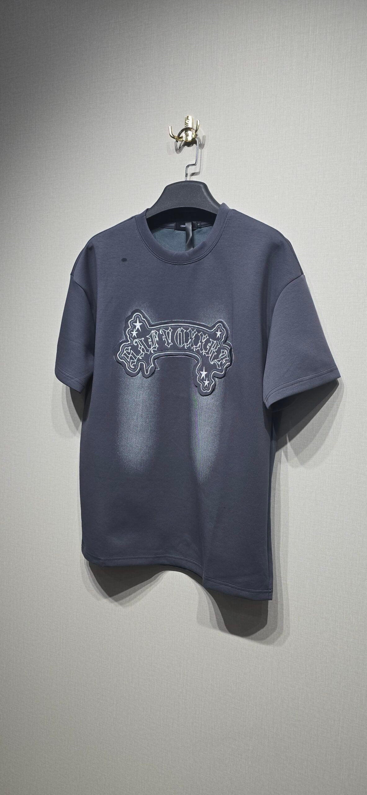 تيشرت رمادي مغسول ابيض موديل مميز