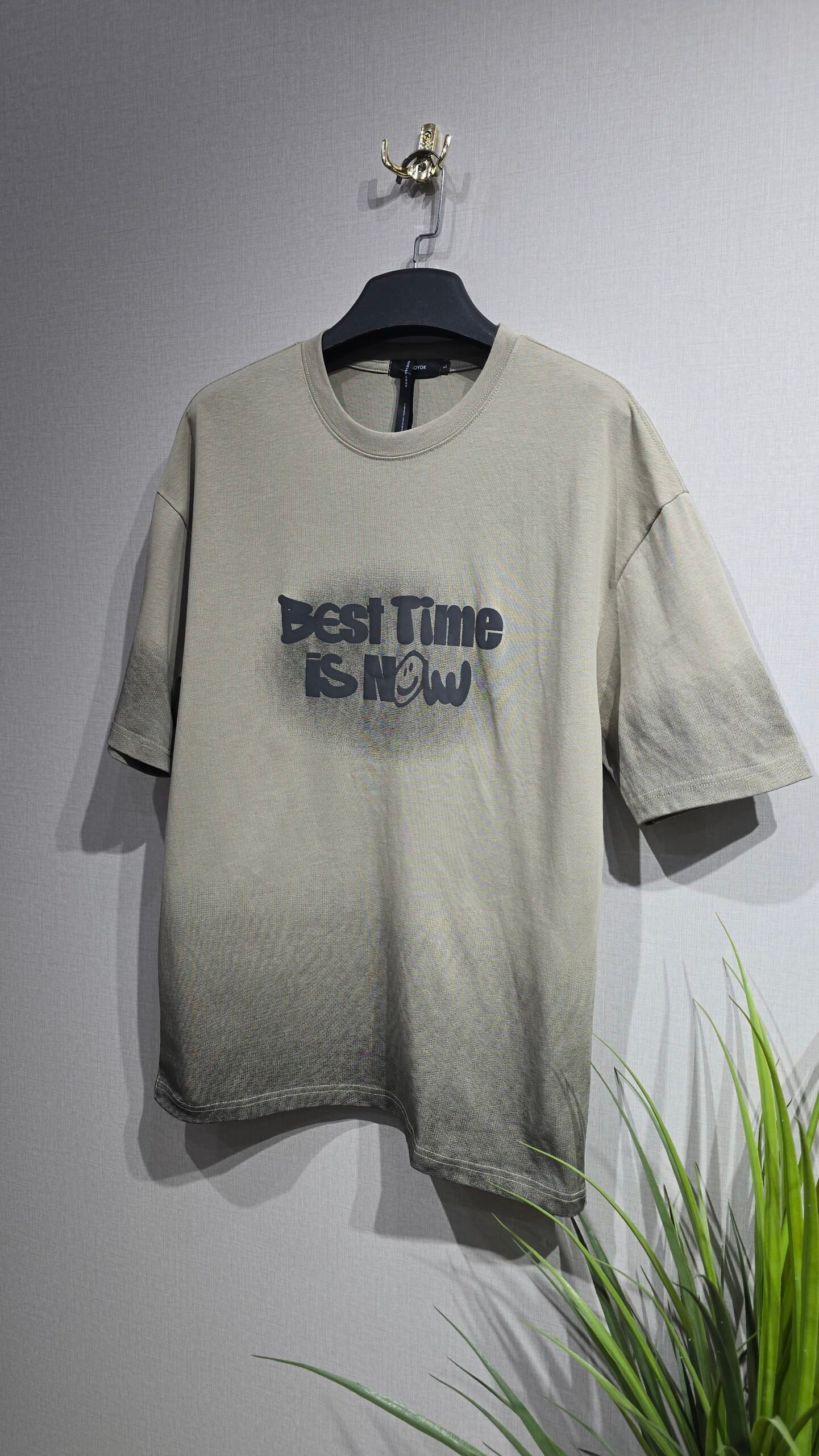 تيشرت لون زيتي مغسول اسود 3263