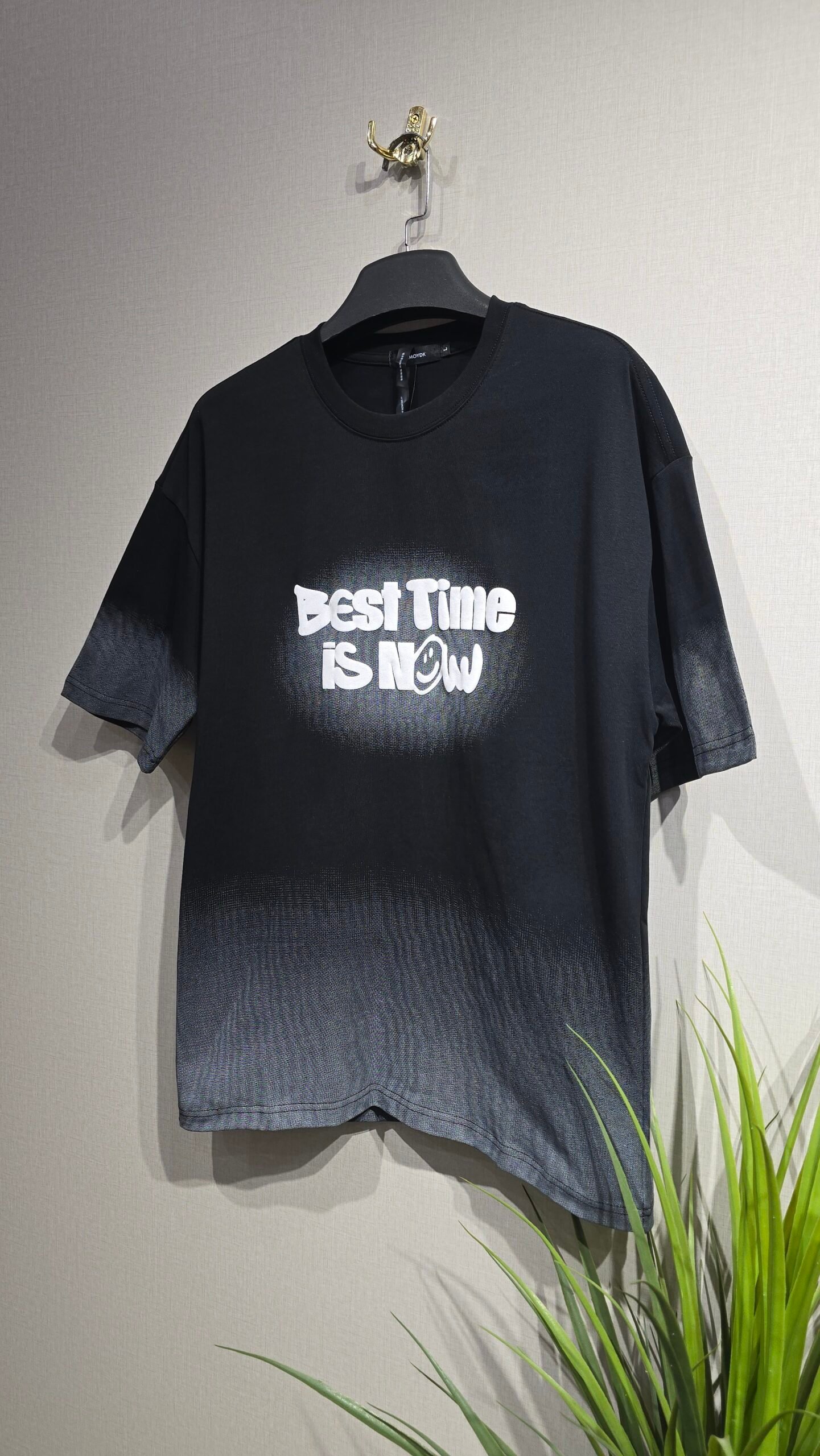 تيشرت لون اسود مغسول ابيض 3263