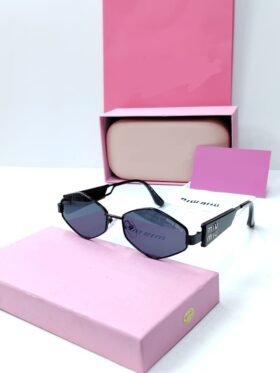 نظارة مميزة ماستر مع الملحقات