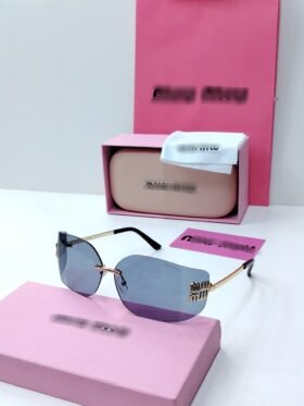 نظارة مميزة ماستر مع الملحقات