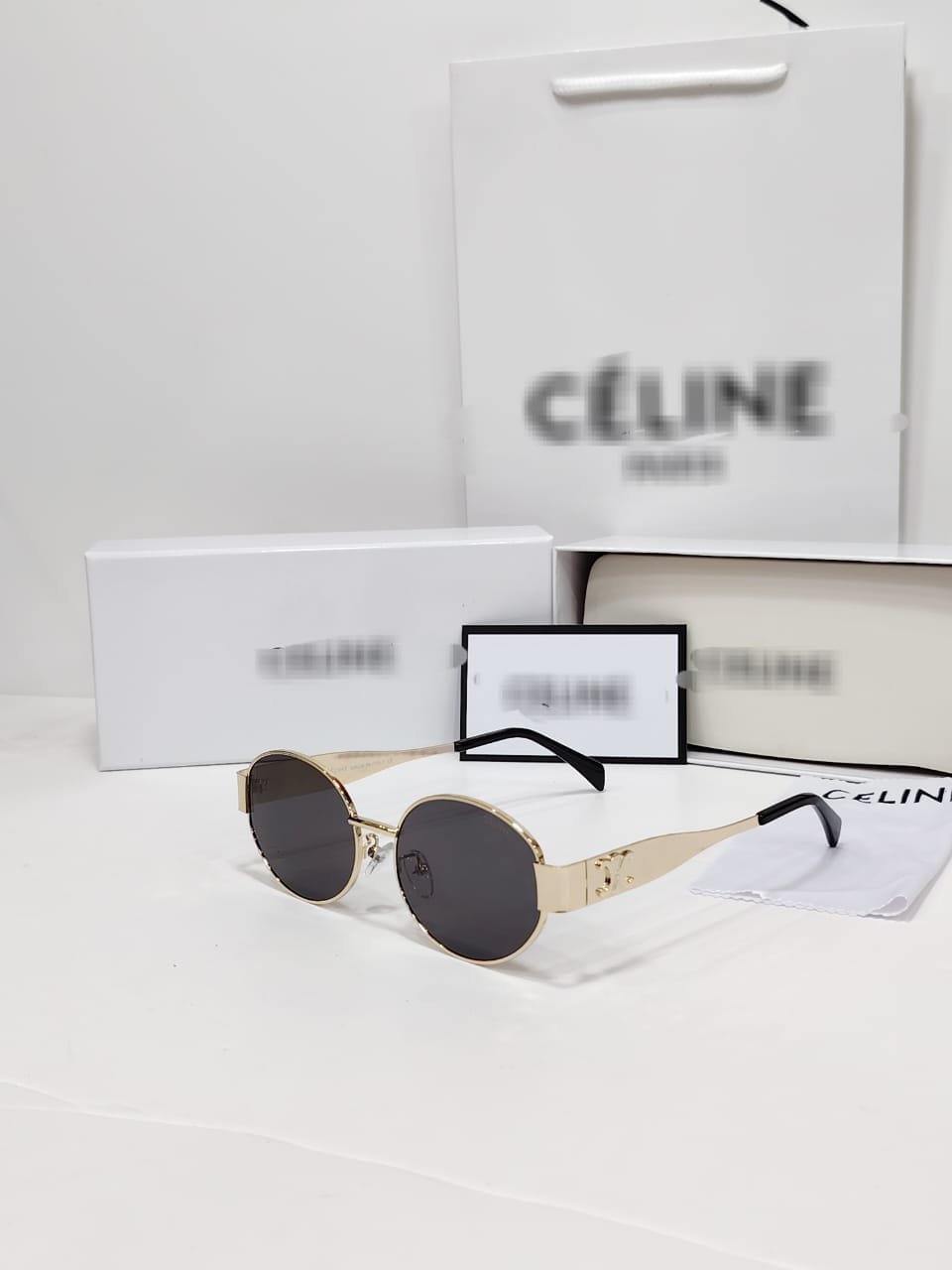 نظارة مميزة ماستر مع الملحقات