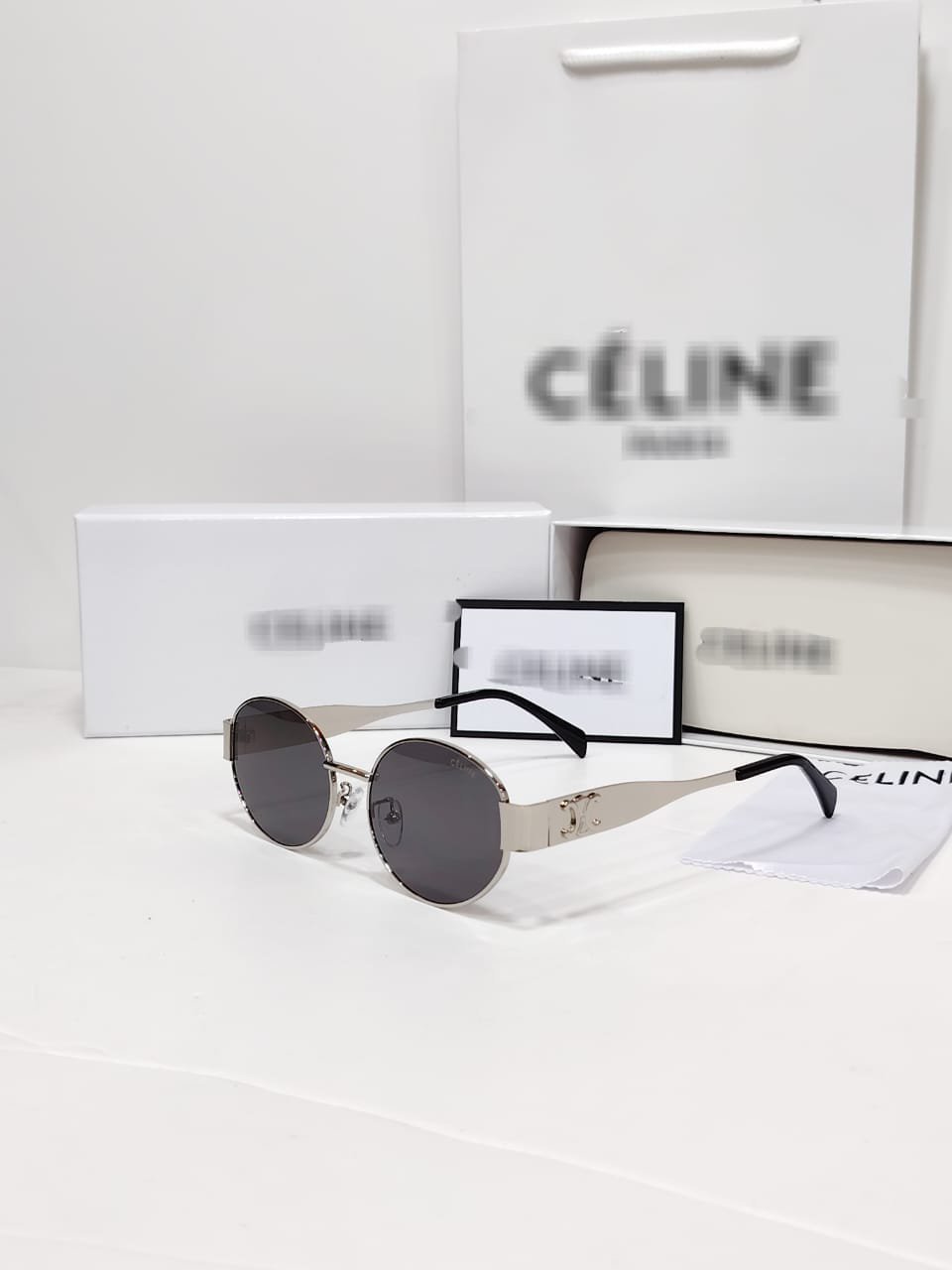 نظارة مميزة ماستر مع الملحقات