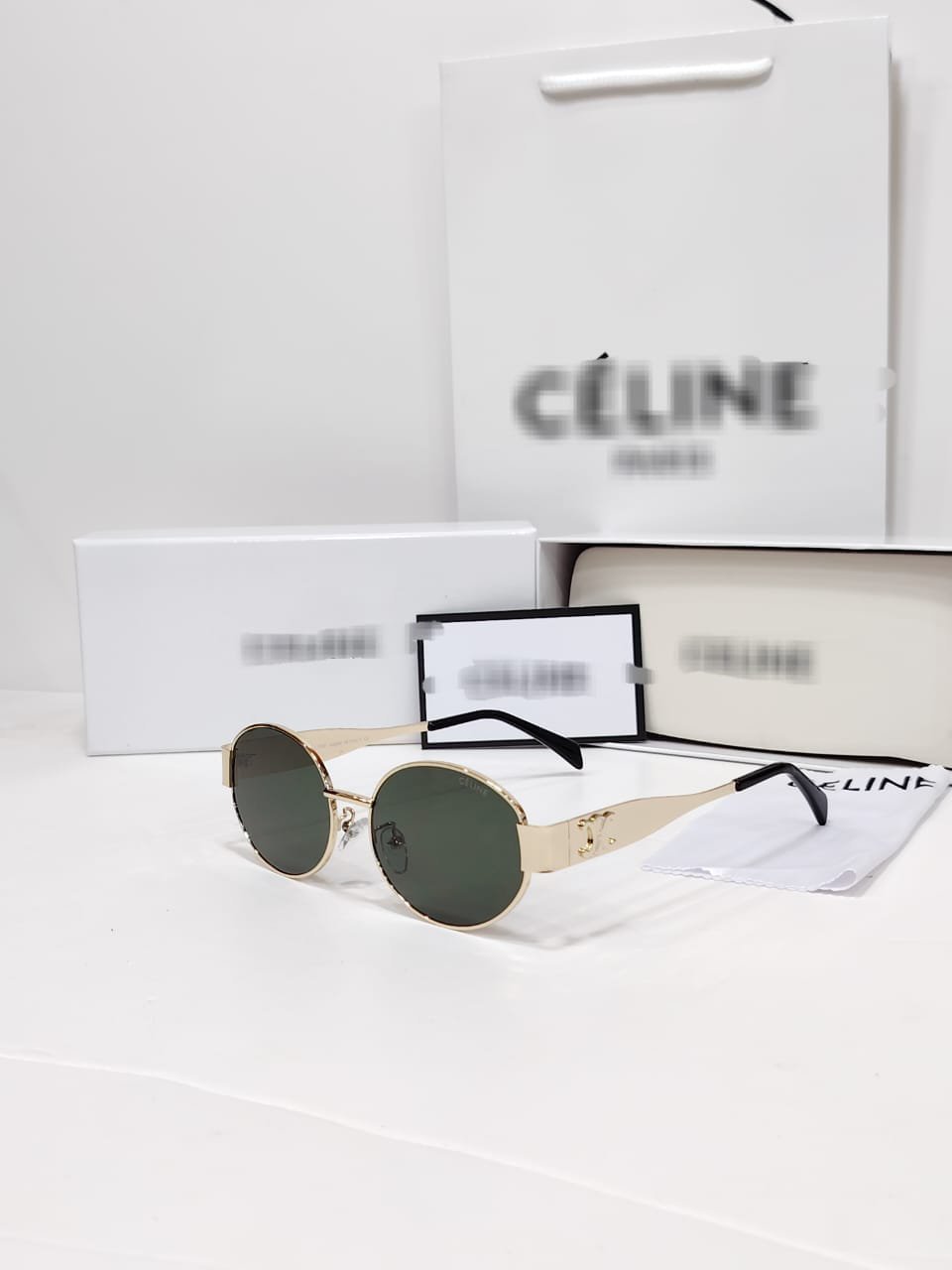 نظارة مميزة ماستر مع الملحقات