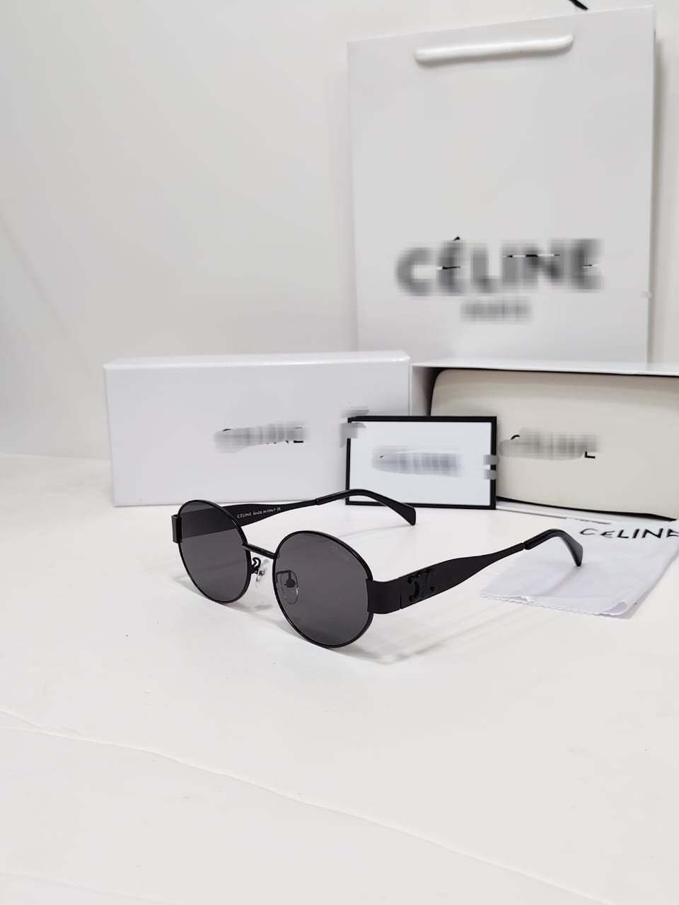 نظارة مميزة ماستر مع الملحقات