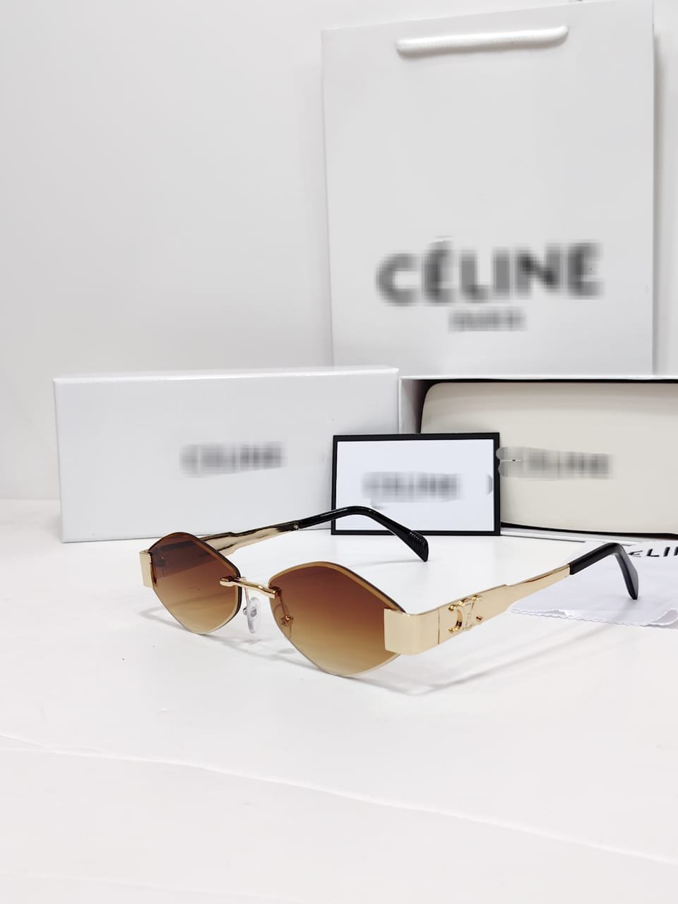 نظارة مميزة ماستر مع الملحقات