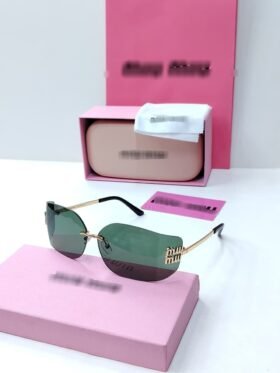 نظارة مميزة ماستر مع الملحقات