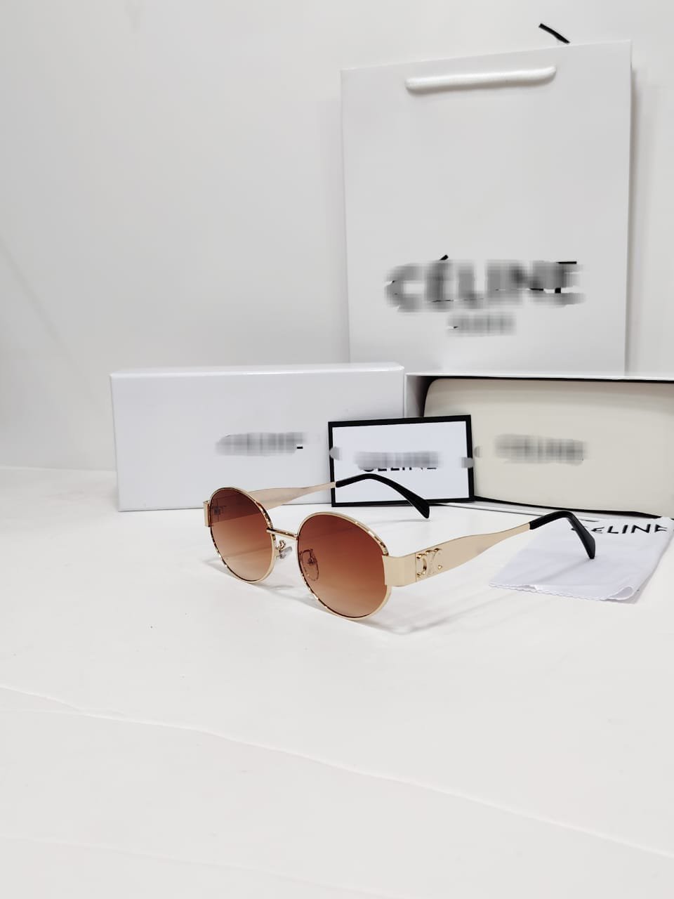 نظارة مميزة ماستر مع الملحقات