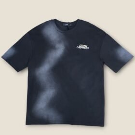 ​قميص "الاعتماد العالي" القطني بتصميم الرش الغامض